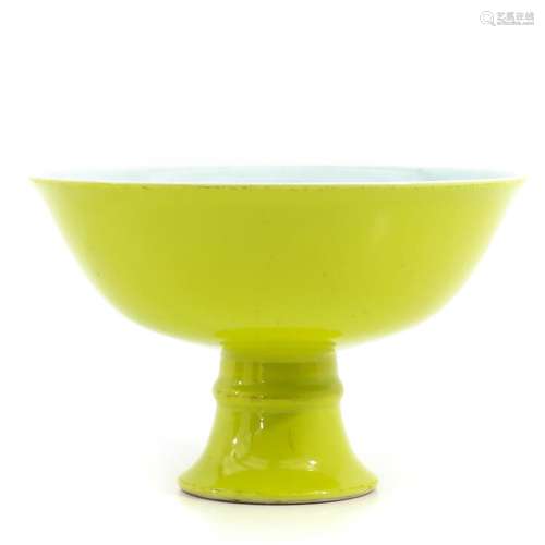 A Yellow Glaze Stem Bowl