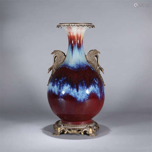 A Flame-Glaze Pear-Shape Vase with Coated Mouth