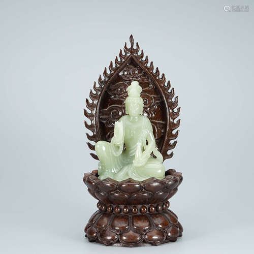 A Carved Jade Figure of Guanyin