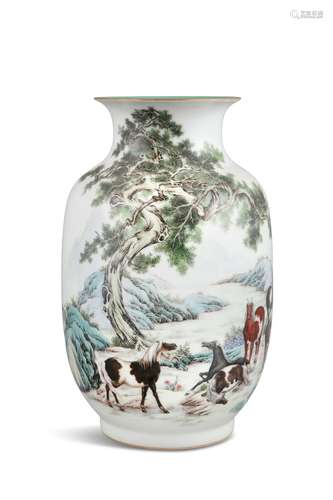 GRAND VASE-LANTERNE EN PORCELAINE 