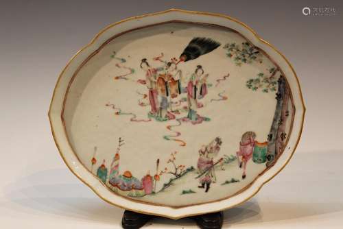 Chinese Famille Rose Porcelain Oval Dish