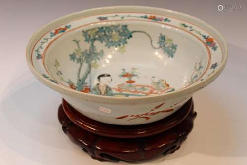 Chinese Famille Rose Porcelain Basin on Wood Stand