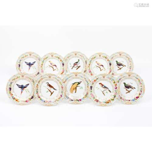 A set of 10 dessert plates