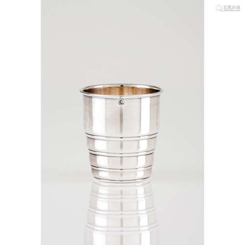 An Art Deco cup