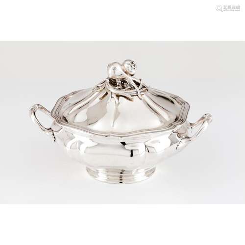 A Louis XV style tureen