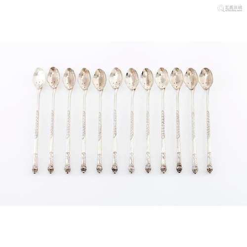 A set of 12 bar spoons