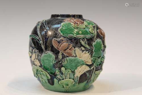 Chinese Black Glaze Porcelain Jar with Lotus Flowers Decorat...