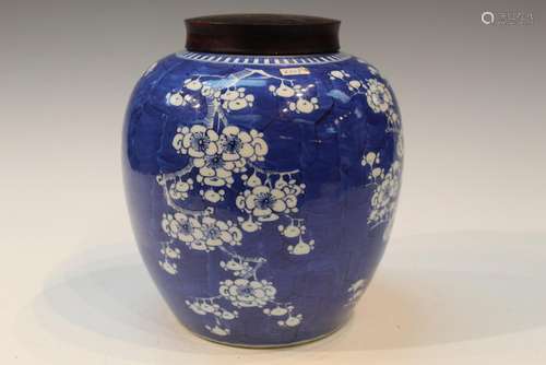 Chinese Blue and White Porcelain Jar with Wooden Lid