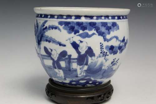 Chinese Blue and White Porcelain Jardiniere