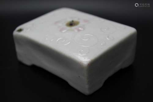 Chinese white glaze porcelain water dropper.