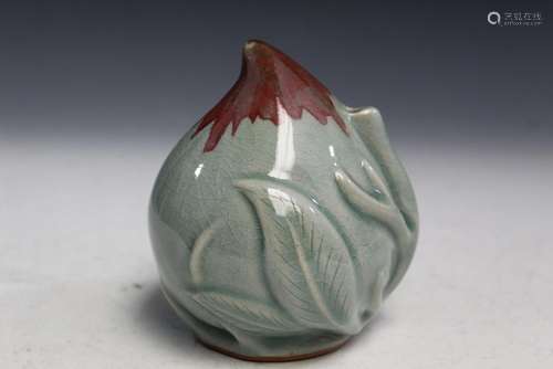 Korean Porcelain Peach Water Dropper