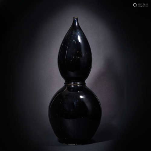 Rare black Ding kiln gourd bottle