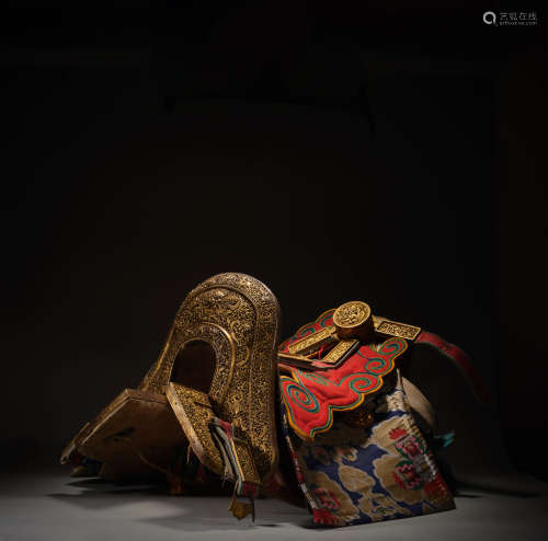 The Qing Dynasty court was gilt gold saddle