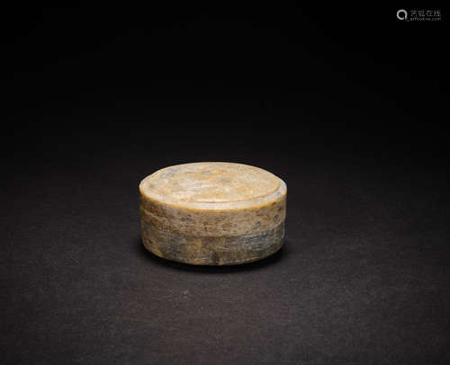 Ancient Chinese jade powder box