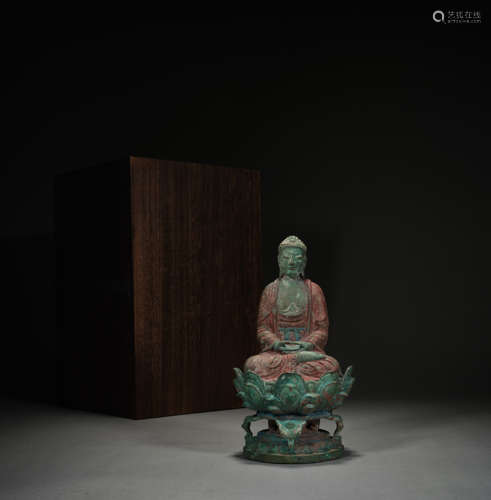 Ancient Chinese bronze Buddha statue