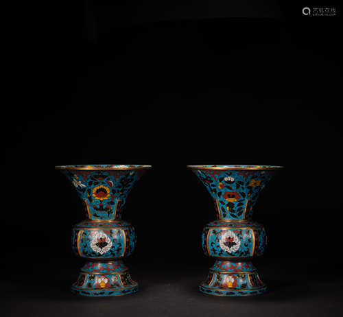 A pair of enamel flower gu