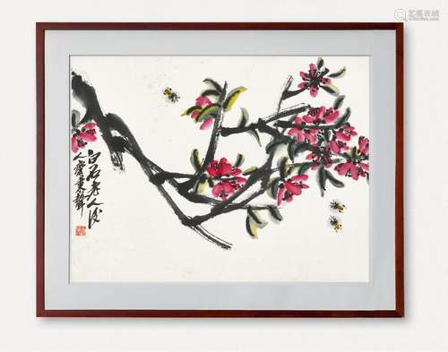 齐秉声(b.1932) 桃花蜜蜂  镜心 设色纸本