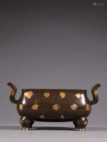 A MING DYNASTY OFFICIAL JINLU DAXUNTAN BRONZE WITH GOLD CHAO...