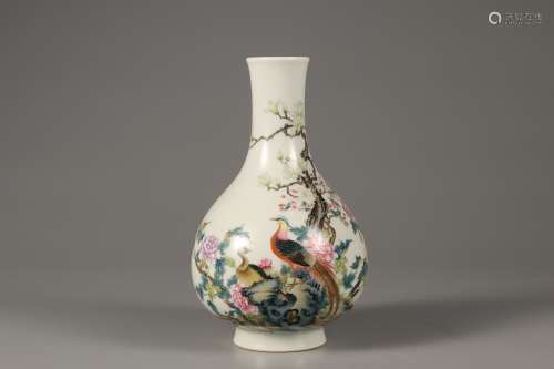 A FAMILLE ROSE FLOWER AND BIRD GALL-SHAPED VASE
