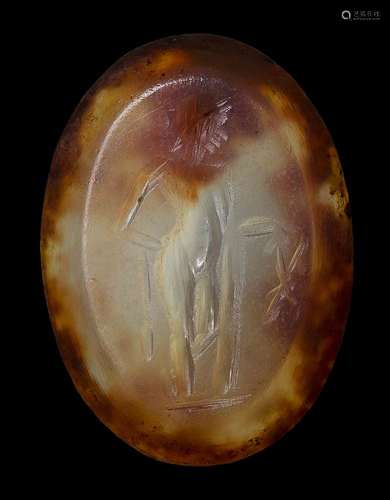 Une intaille romaine en agate. Apollon.2e siècle de notre èr...