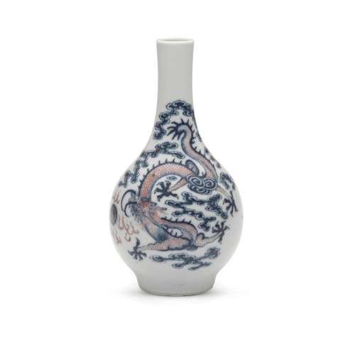 A blue and copper red dragon vase