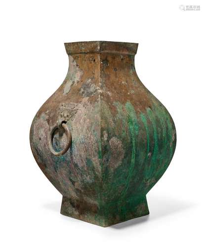 A COPPERY BRONZE HU-FORM VASE