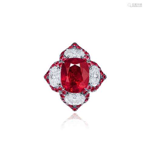 VIHARI设计 5.28克拉缅甸「鸽血红」红宝石配钻石戒指，未经加热