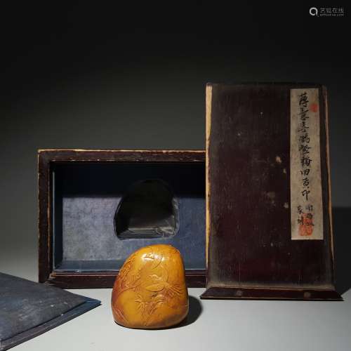 A TIANHUANG STONE CARVED MAGPIES AND PLUM SEAL, XIE MEINU CA...