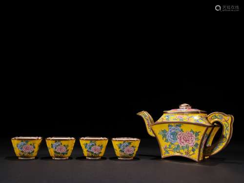 A SET OF QING DYNASTY BRONZE BODY Enamel peony patternTEA PO...