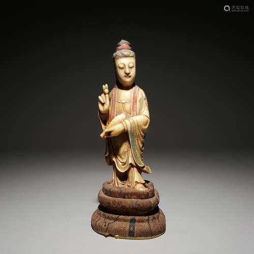 A SHOUSHAN ROSE STONE COLOR PAINTED GUANYIN