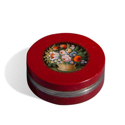 Small box in Antique red, silver and micromosaic