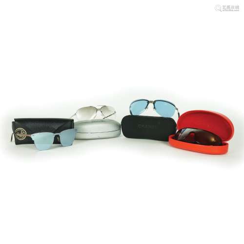 4 pairs of sunglasses