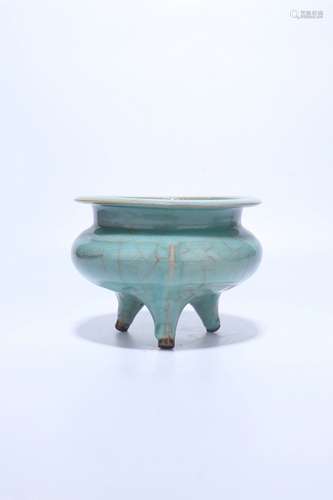 Chinese Longyao Kiln Porcelain Tripod Furnace