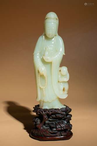 Chinese Qing Dynasty Hetian Jade Guanyin Statue