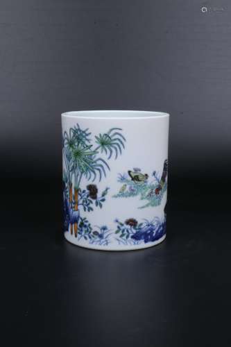 Chinese Qing Dynasty Qianlong Doucai Porcelain Brush Pot