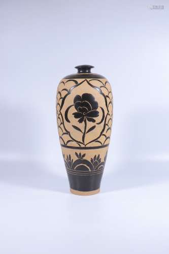 Chinese Cizhou Kiln Black Glazed Porcelain Plum Bottle
