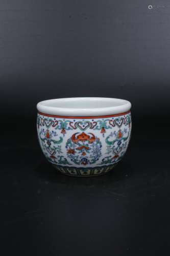 Chinese Qing Dynasty Qianlong Doucai Porcelain Vat