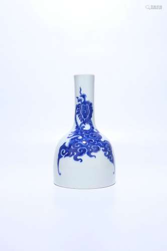 Chinese Qing Dynasty Blue And White Porcelain Vessel