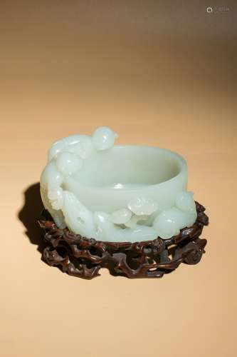 Chinese Qing Dynasty Hetian Jade Brush Washer