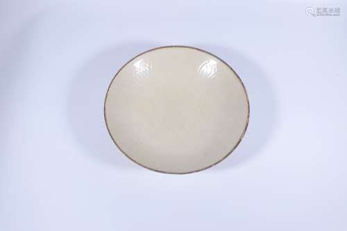 Chinese Ding Kiln Porcelain Flower Plate