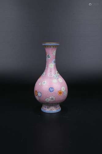 Chinese Qing Dynasty Qianlong Famille Rose Porcelain Bottle