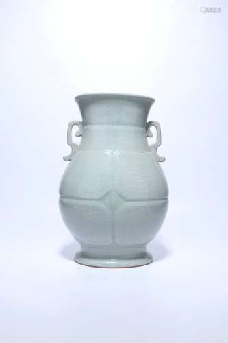 Chinese Qing Dynasty Guan Kiln Porcelain Vessel