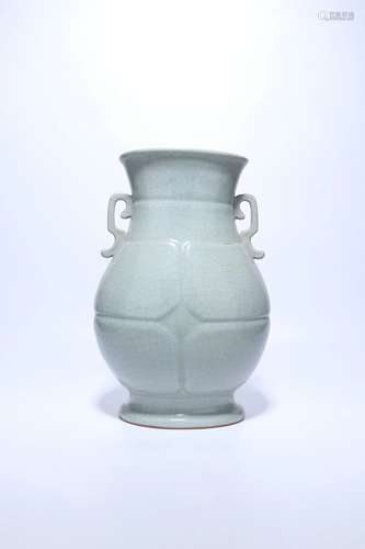 Chinese Qing Dynasty Guan Kiln Porcelain Vessel