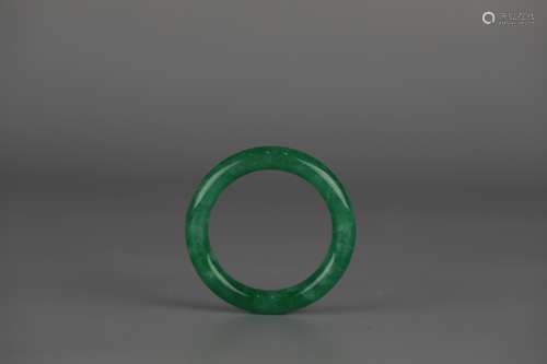 A Chinese green bracelet