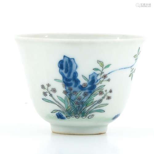 A Doucai Decor Cup