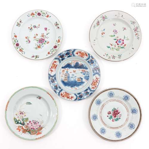 A Collection of 5 Plates