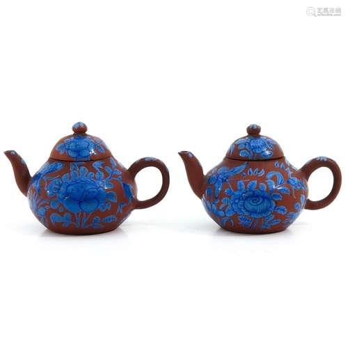 A Lot of 2 Yixing Teapots