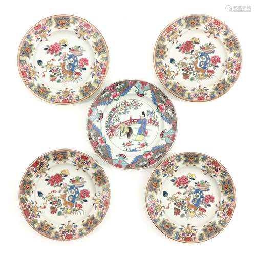 A Collection of 5 Famille Rose Plates