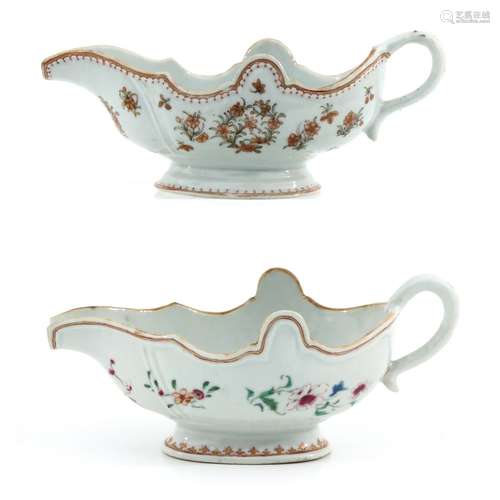 A Lot of 2 Gravy Boats