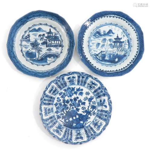 A Lot of 3 Blue and White Plates